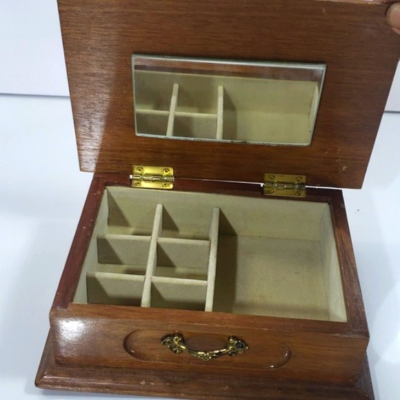 Vintage Centurion Wooden Jewelry Box, Ivory Velvet,Mirrored - Picture 2 of 12